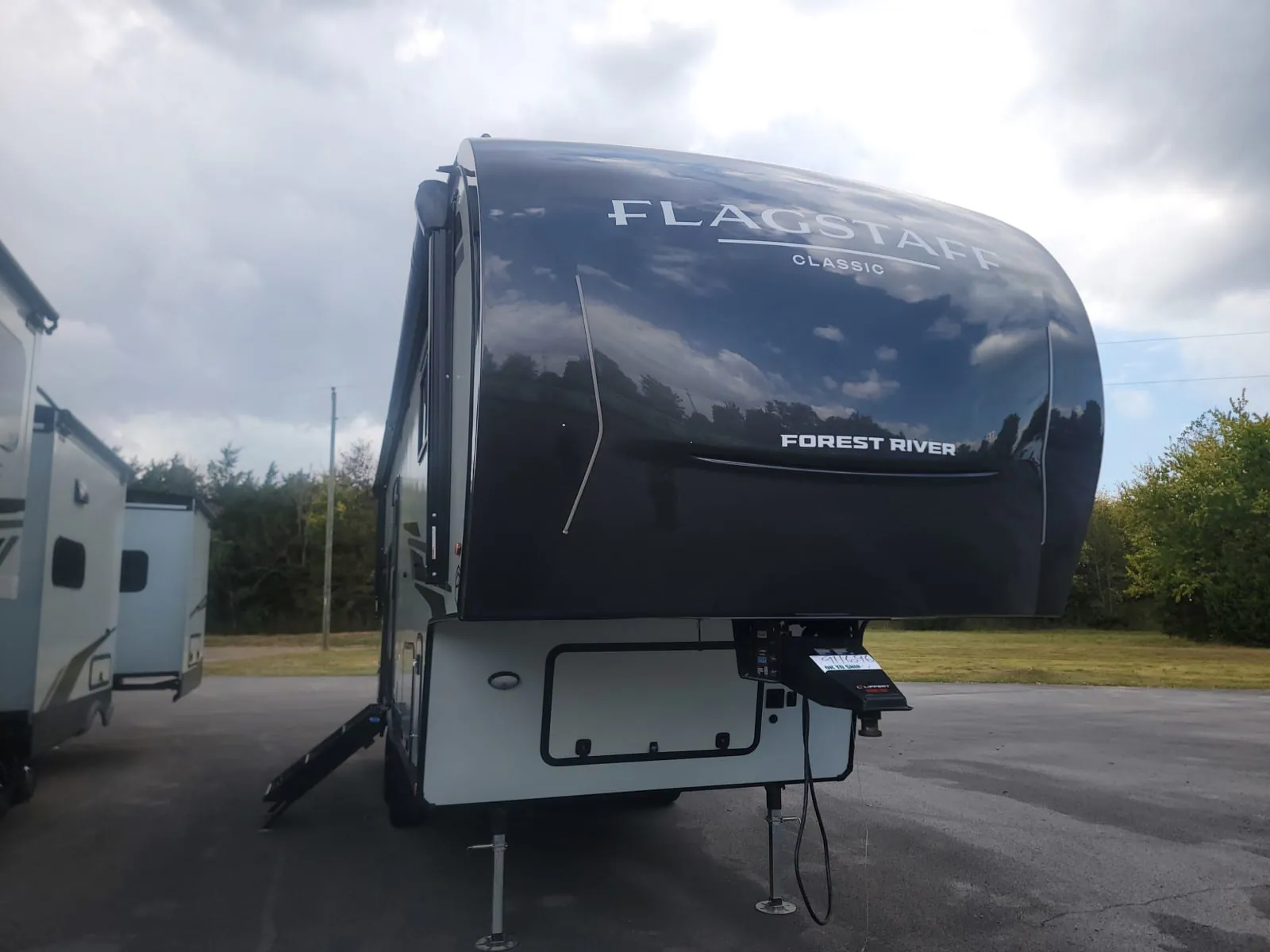 2027 Forest River Flagstaff Classic Traveler 281CRK - Photo 2