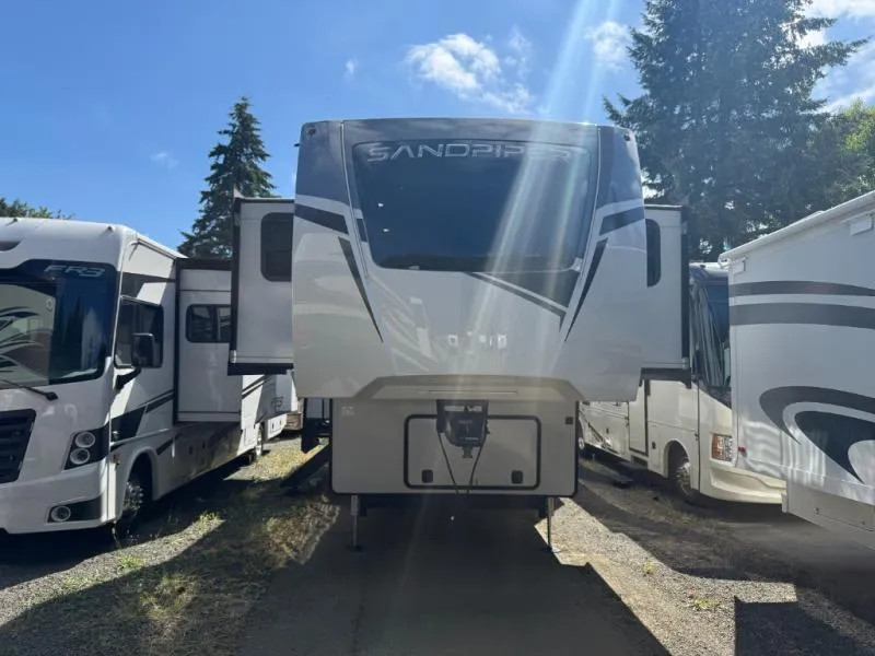 2024 Forest River Sandpiper Luxury 391FLRB - Photo 2