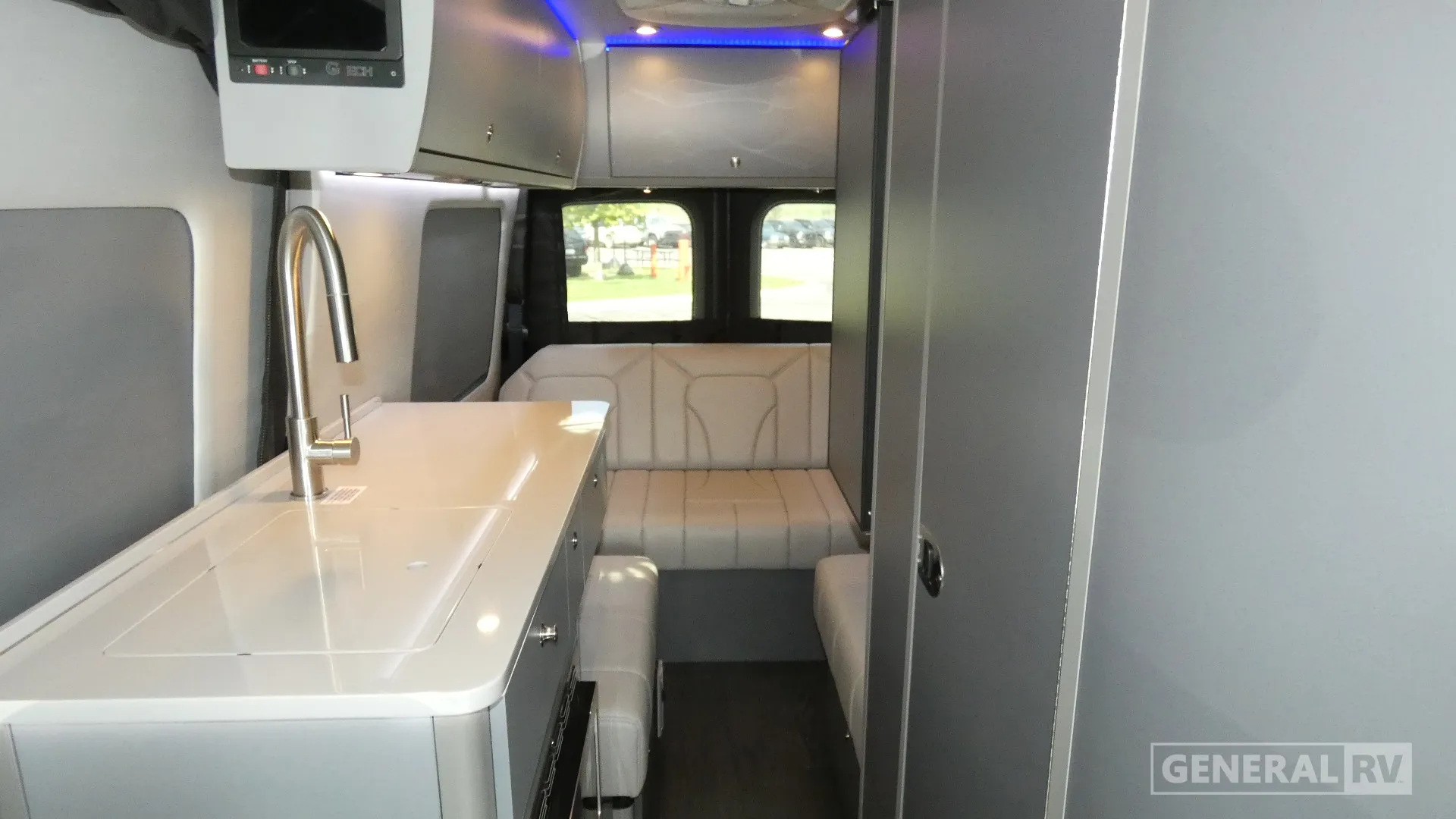 2027 Grech Motors Vacanza-ion 19AWD - Photo 3
