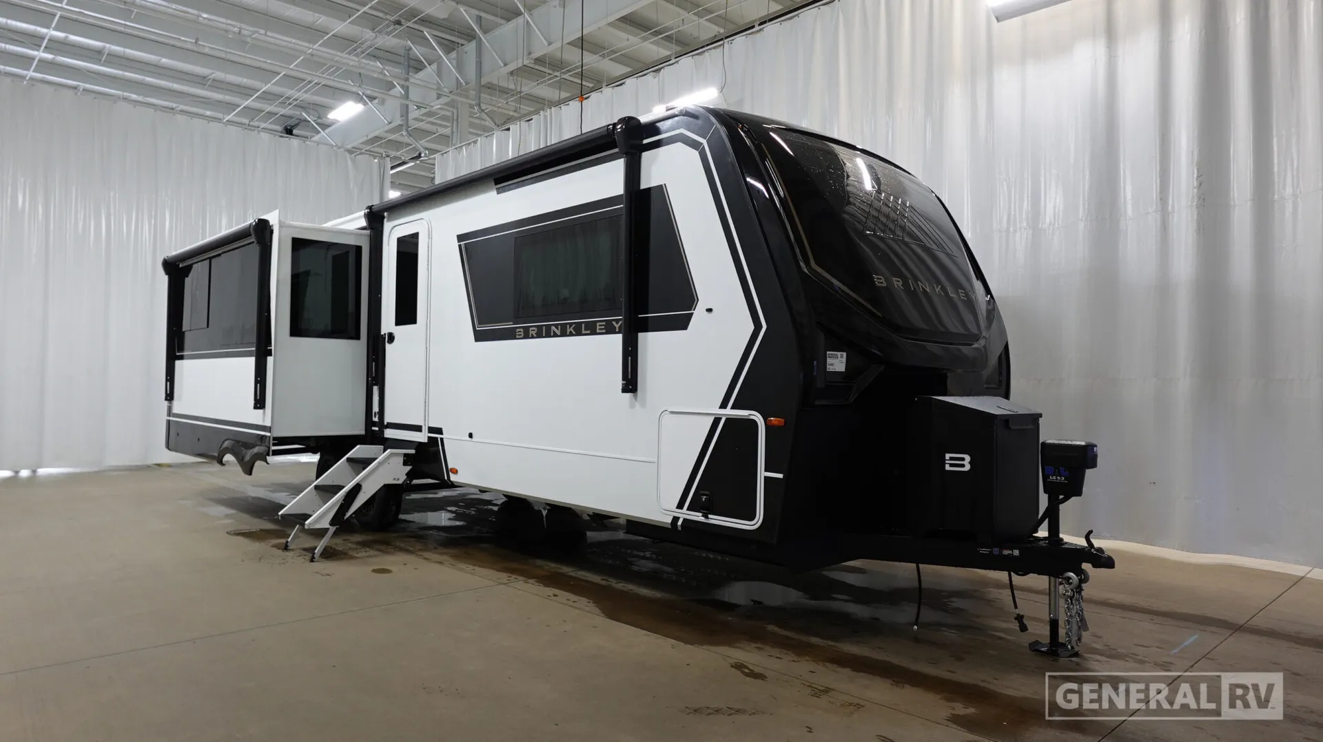 2027 Brinkley Model Z Air 297 - Photo 2