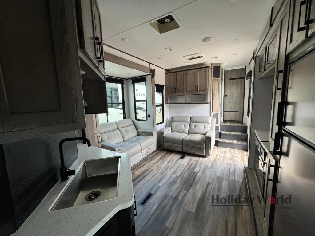 2023 Heartland Gravity 3550, Photos photo 9
