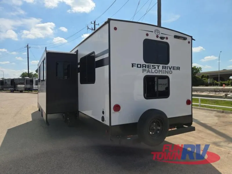 2026 Forest River Solaire 3150TBSS - Photo 4