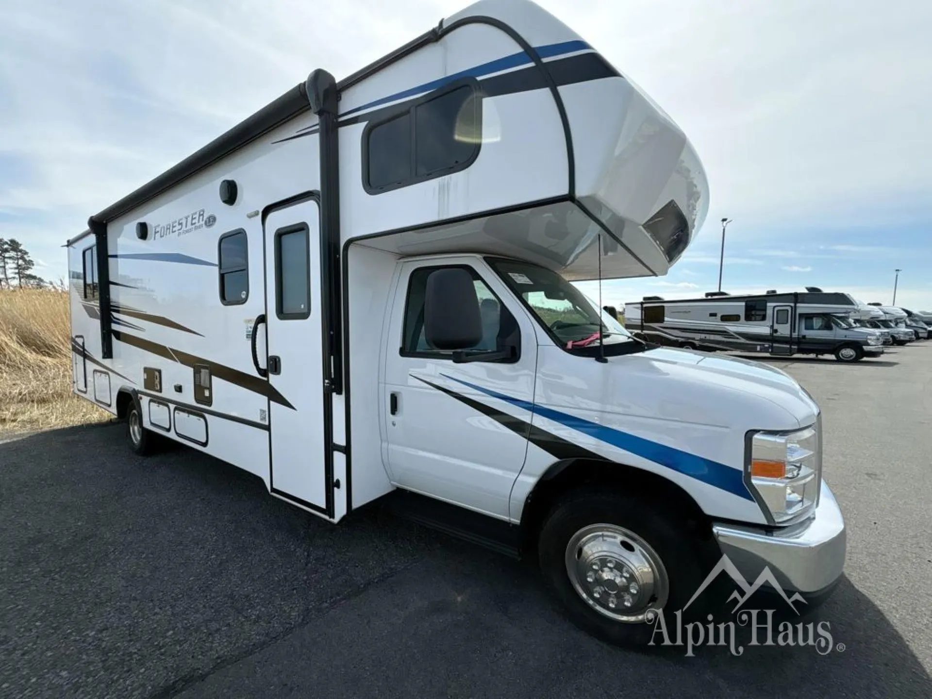 2024 Forest River Forester LE 2151SLE FORD - Photo 3