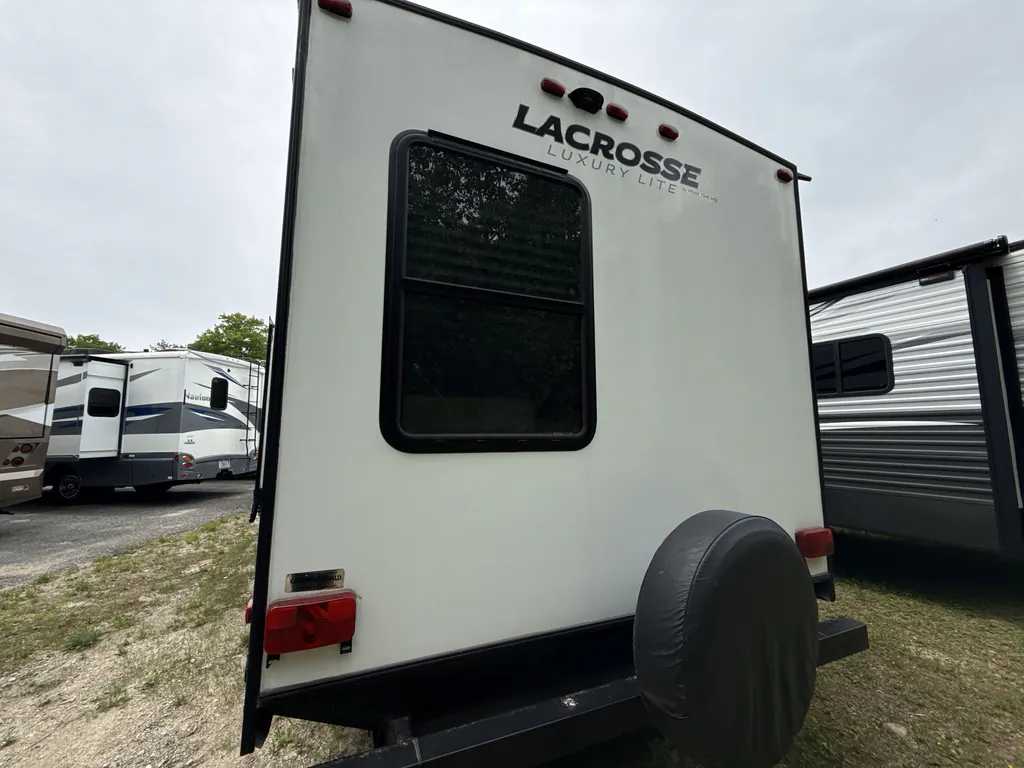 2020 Prime Time LaCrosse 3380IB, Photos photo 7