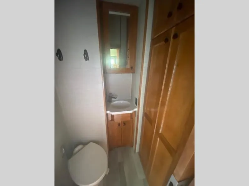 2022 Vanleigh Beacon 41FLB - Photo 3