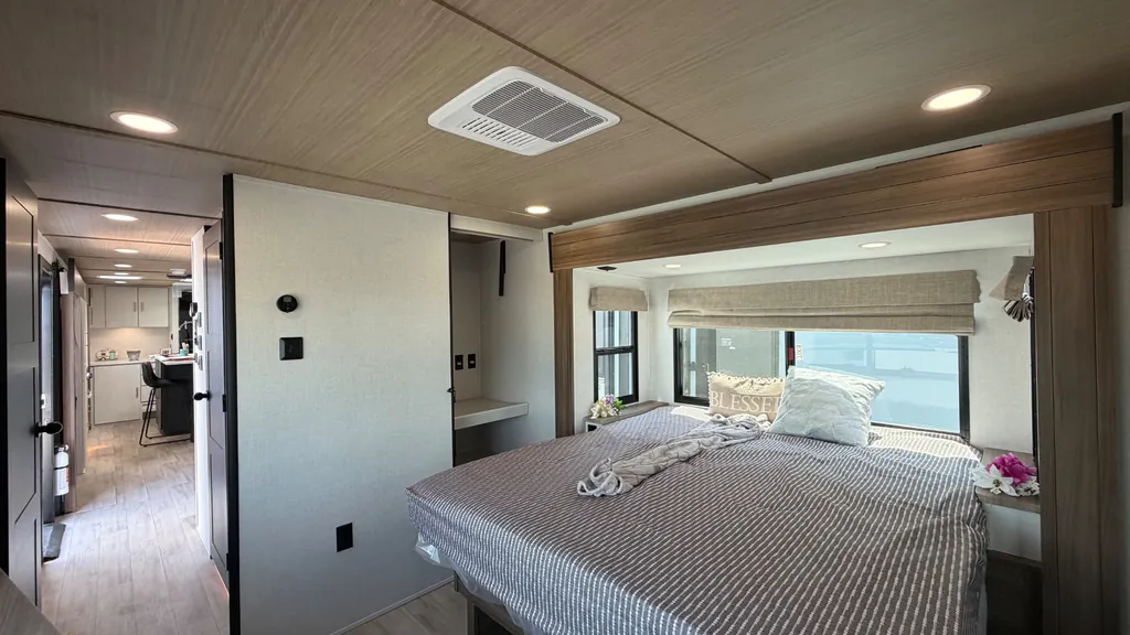 2026 Forest River Vibe 3400XL, Photos photo 19