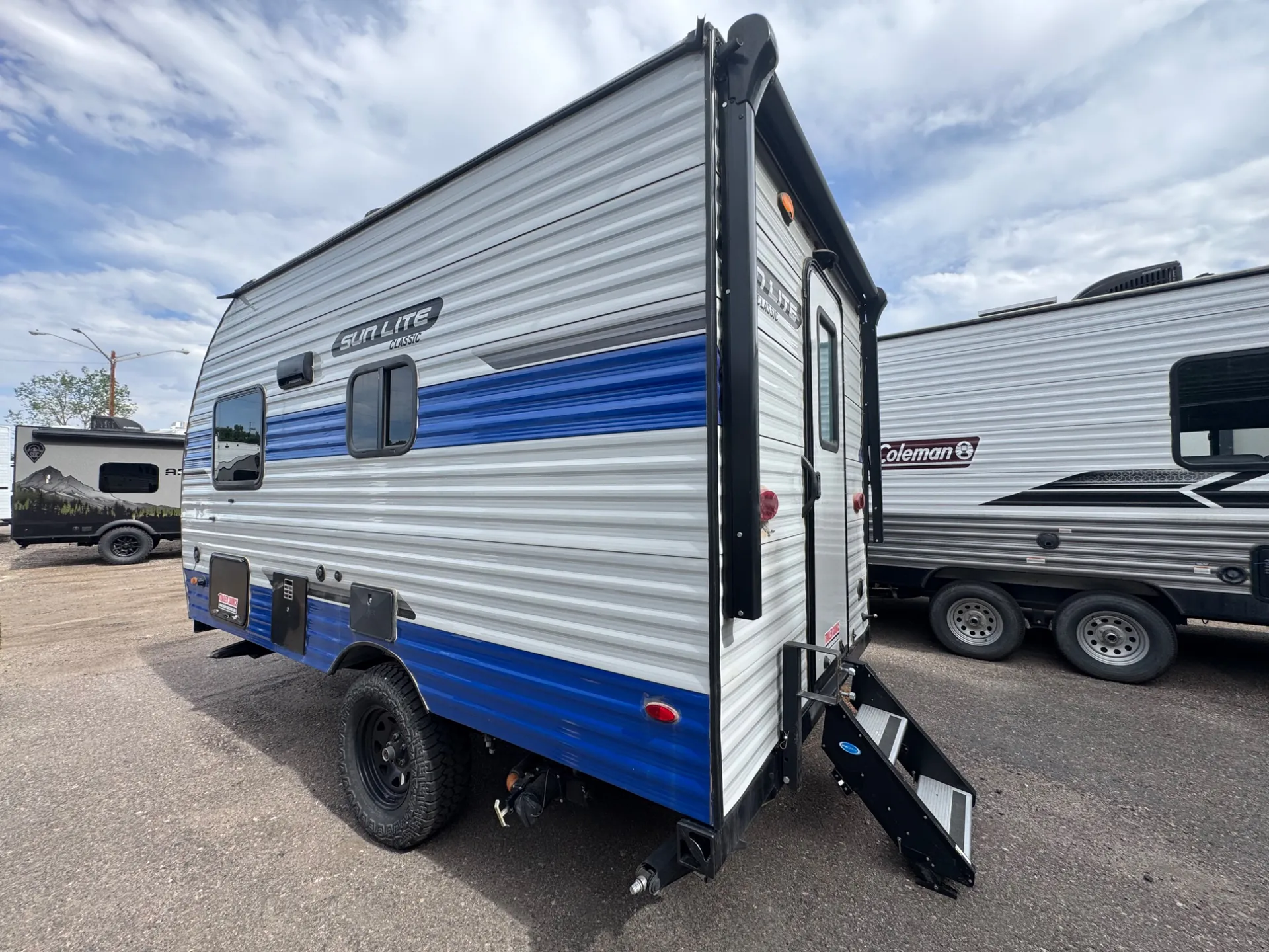 2021 Sunset Park RV Sun Lite 16BH - Photo 4