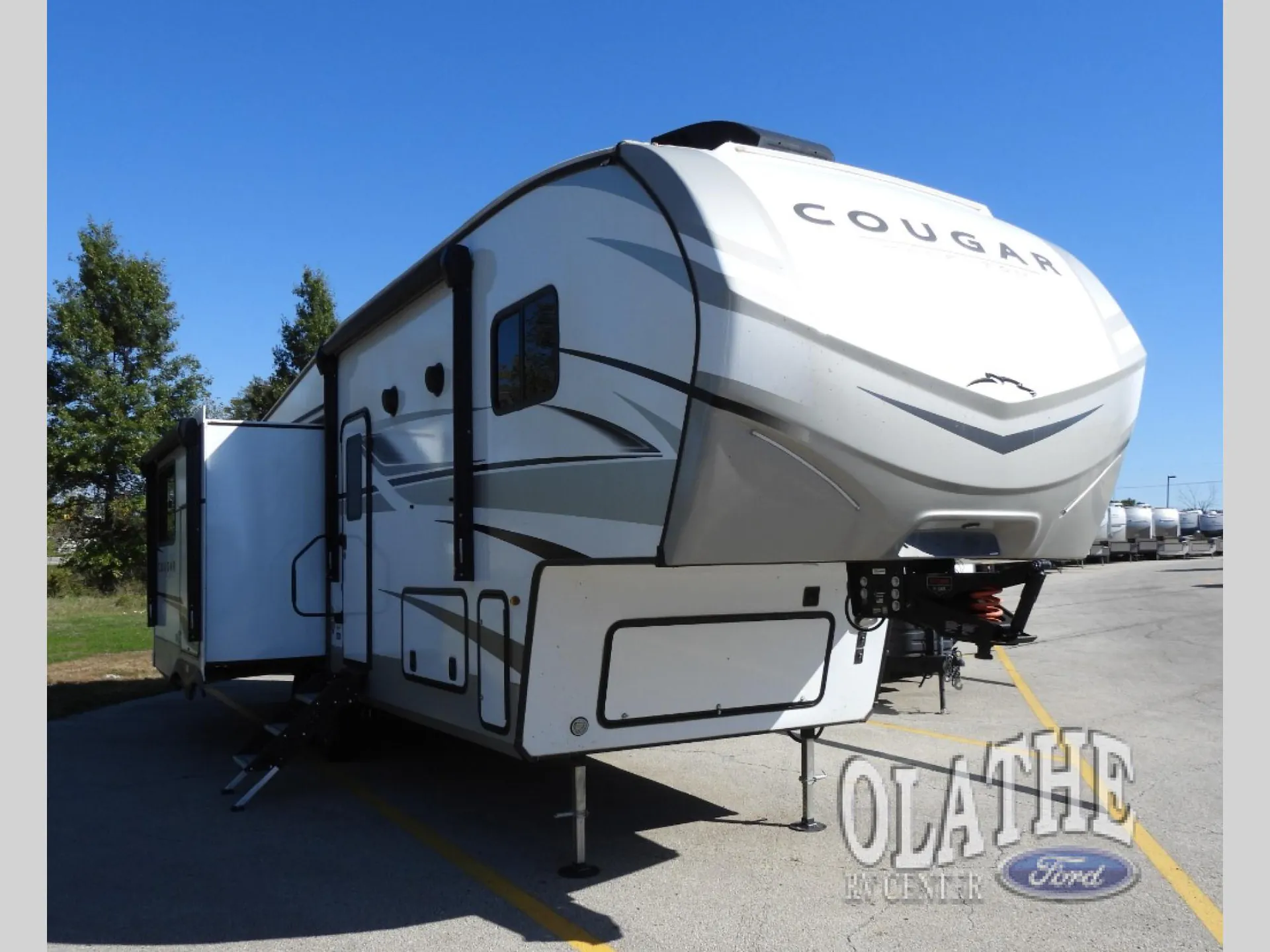 2025 Keystone Cougar Half-Ton 26RKE - Photo 2