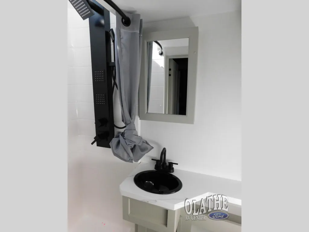2026 Brinkley Model G 3970, Photos photo 28