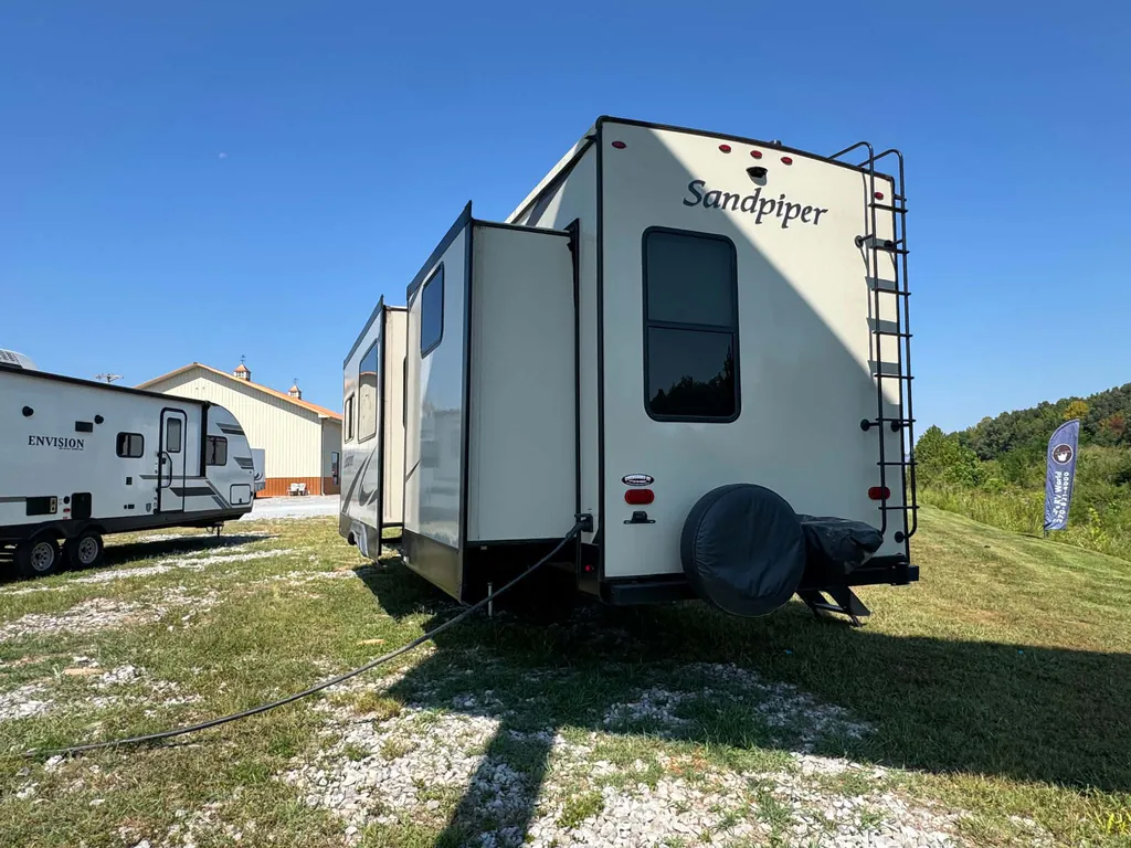 2021 Forest River Sandpiper 3330BH, Photos photo 23