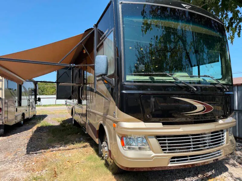 2014 Fleetwood Bounder 36E - Photo 2