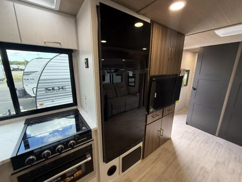 2027 Forest River Vibe 2900KB, Photos photo 15