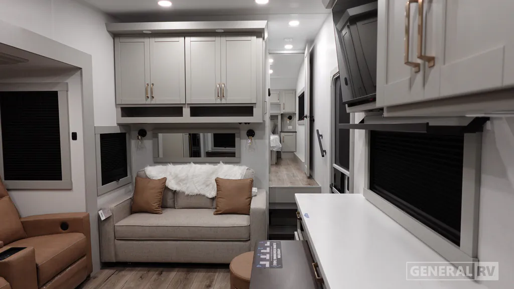 2026 Brinkley Model Z 2680, Photos photo 4