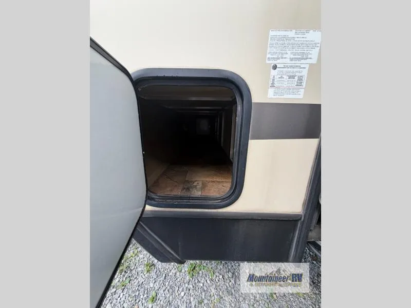2014 Keystone RV Outback 277RL - Photo 4
