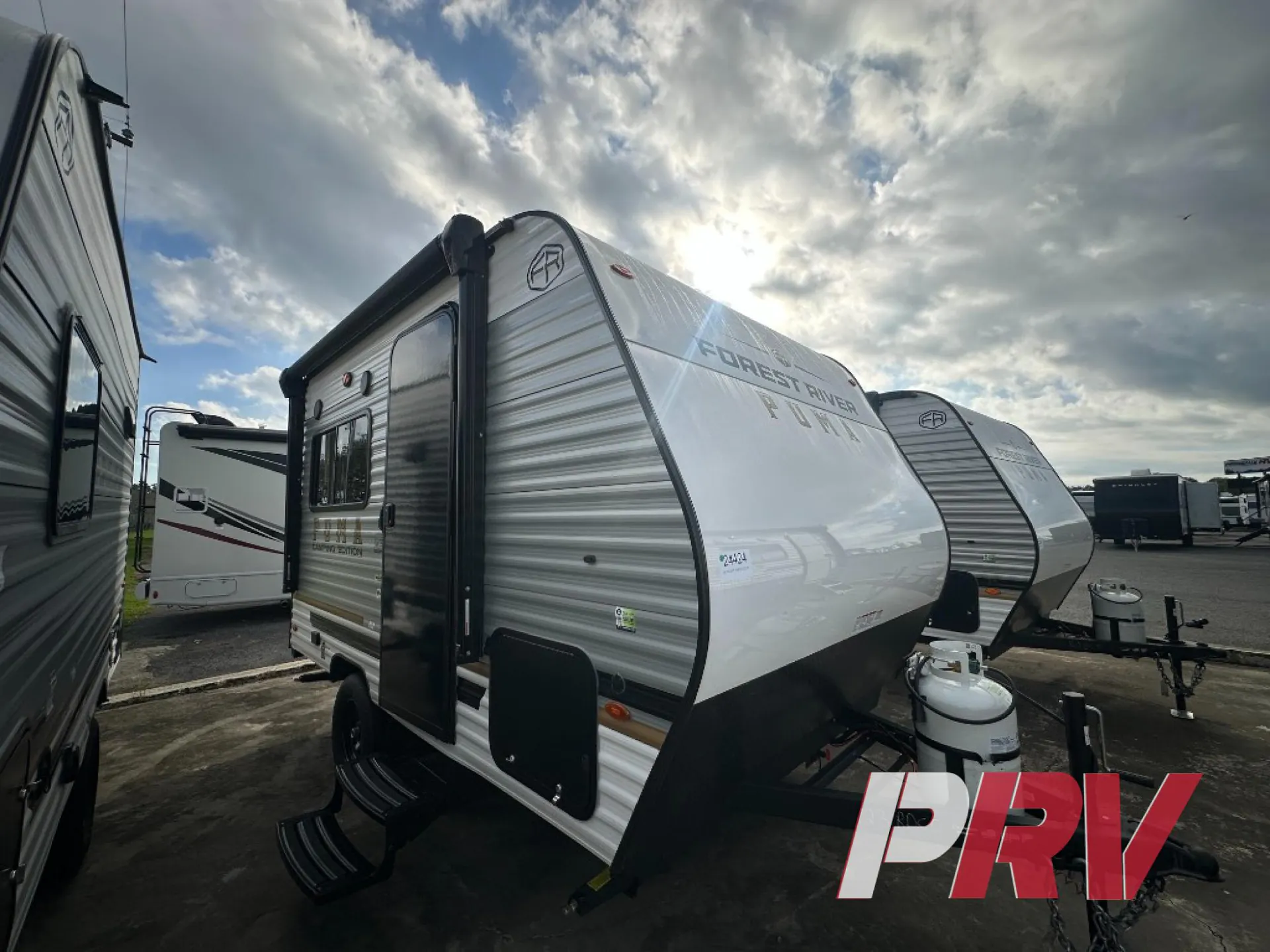 2025 Palomino Puma Camping Edition 123RDCE - Photo 2