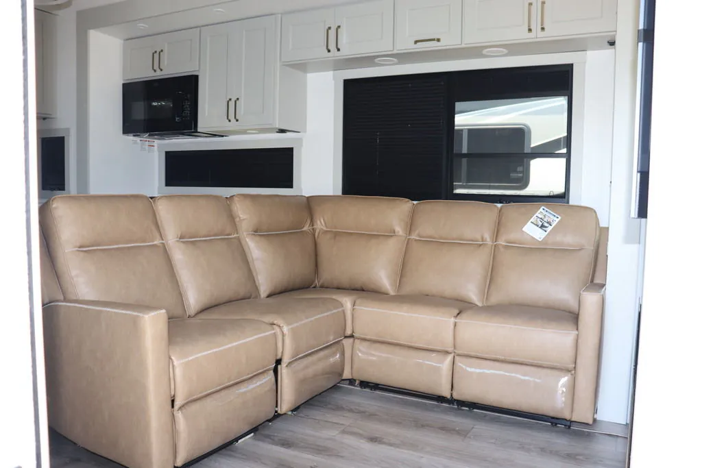 2026 Brinkley Model G 3970, Photos photo 14