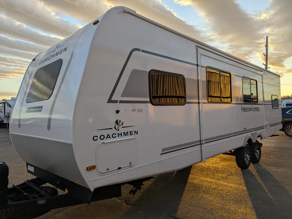 2026 Coachmen Freedom Express Select 30SE, Photos photo 95