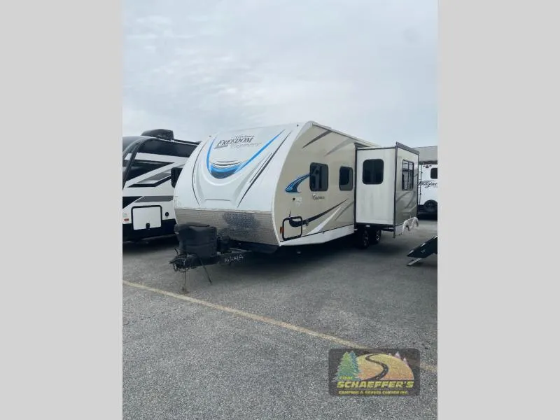 2018 Coachmen RV Freedom Express 248RBS - Photo 2