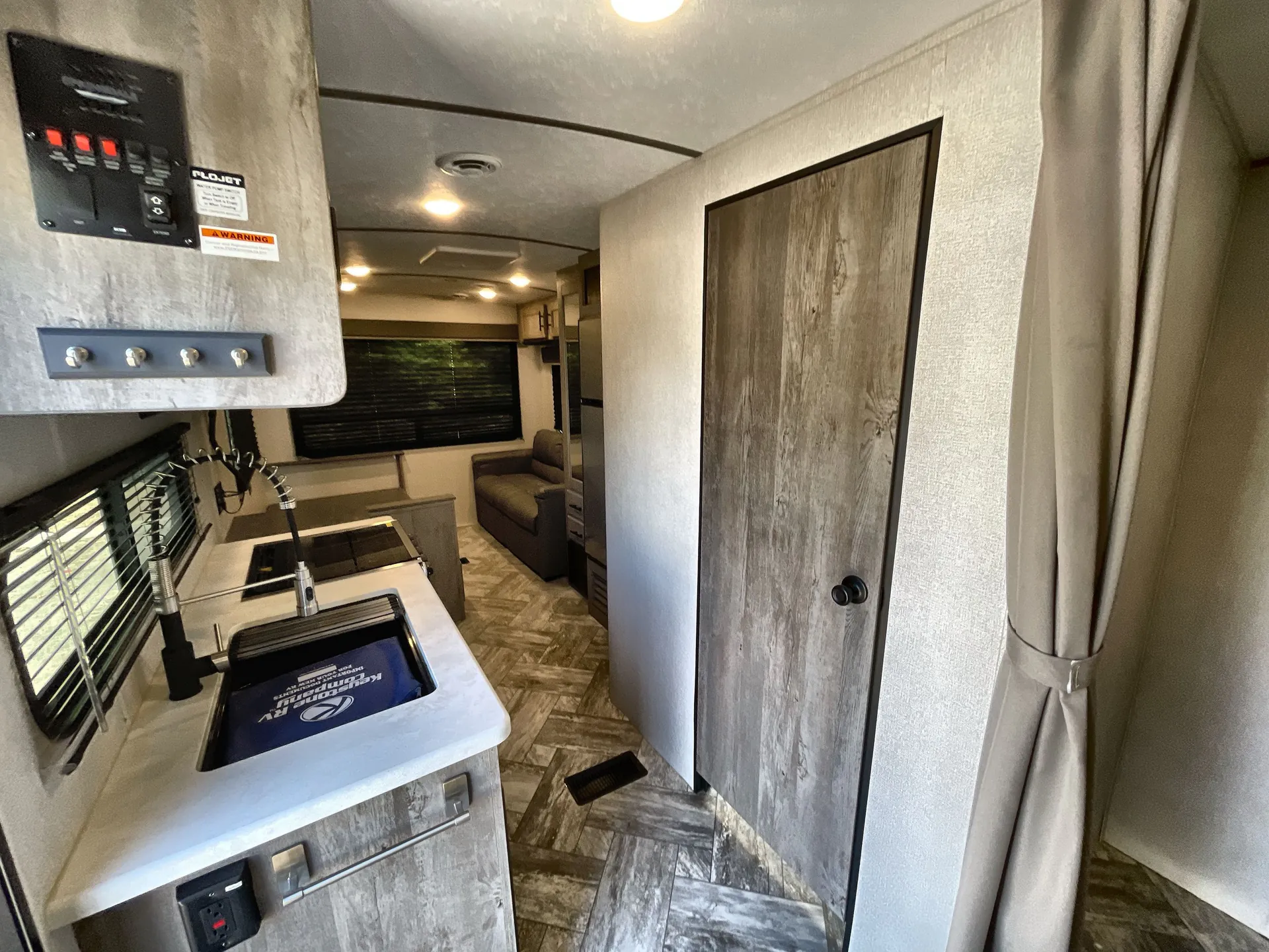 2021 Keystone Springdale 222RDWE — living area main