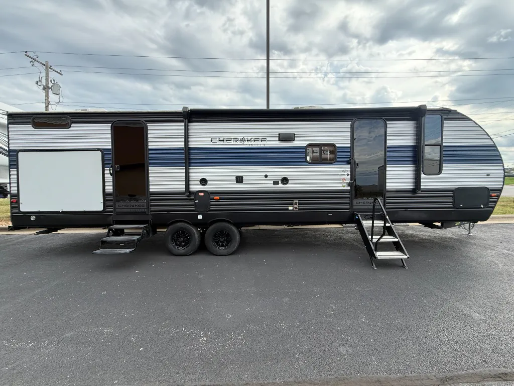 2022 Forest River Cherokee 294BH, Photos photo 15