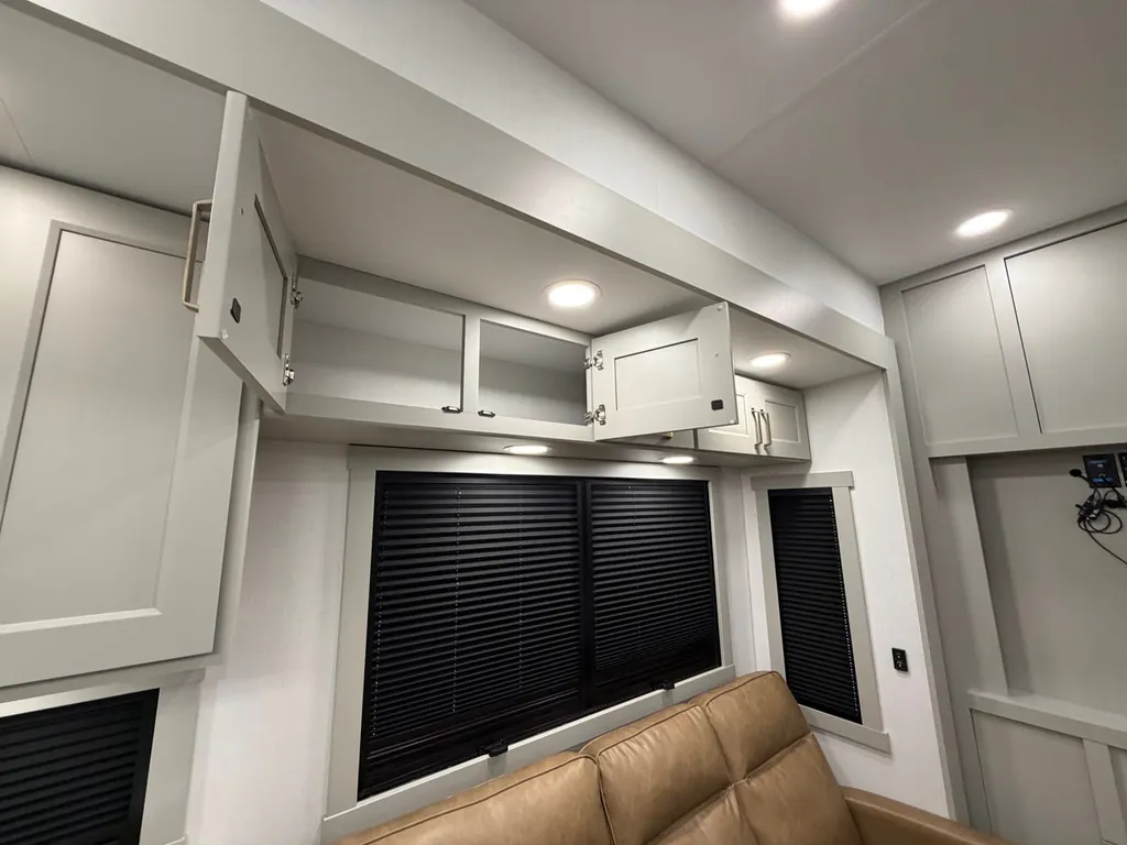 2026 Brinkley Model G 3970, Photos photo 23