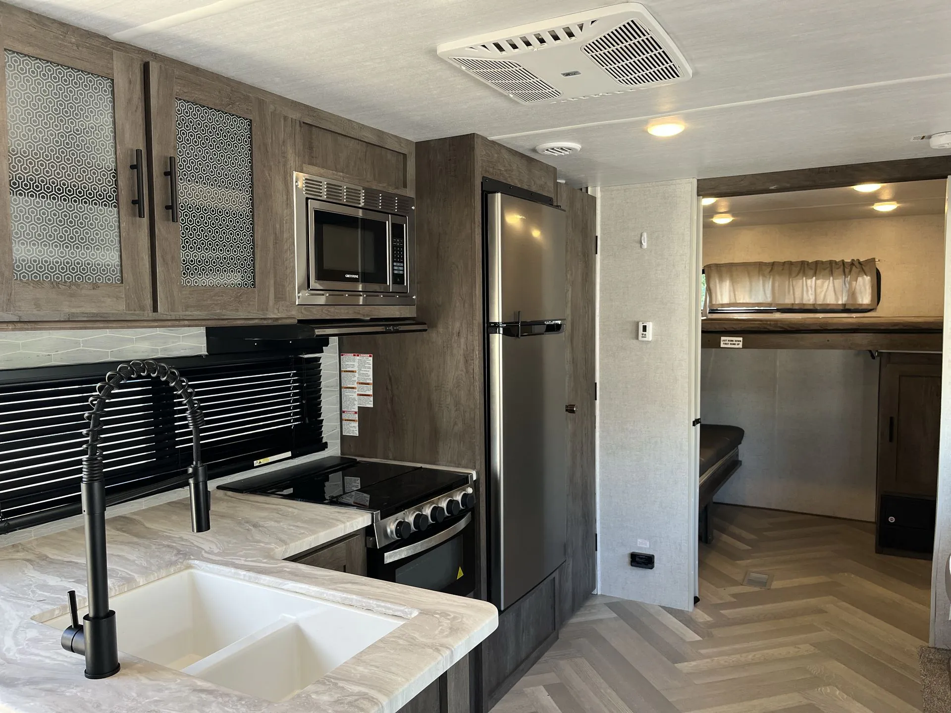 2022 Forest River Wildwood 29VBUD — Photo 7