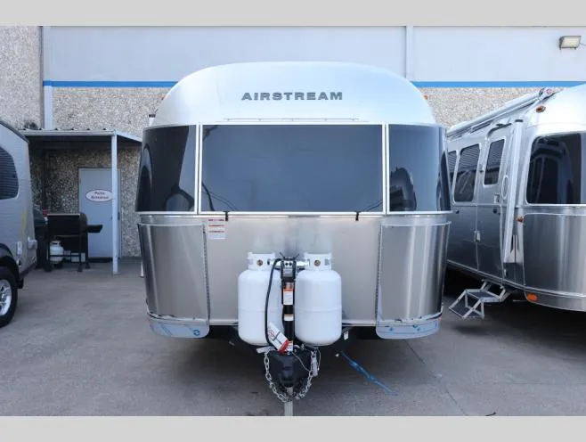 2026 Airstream Globetrotter 30RB - Photo 2