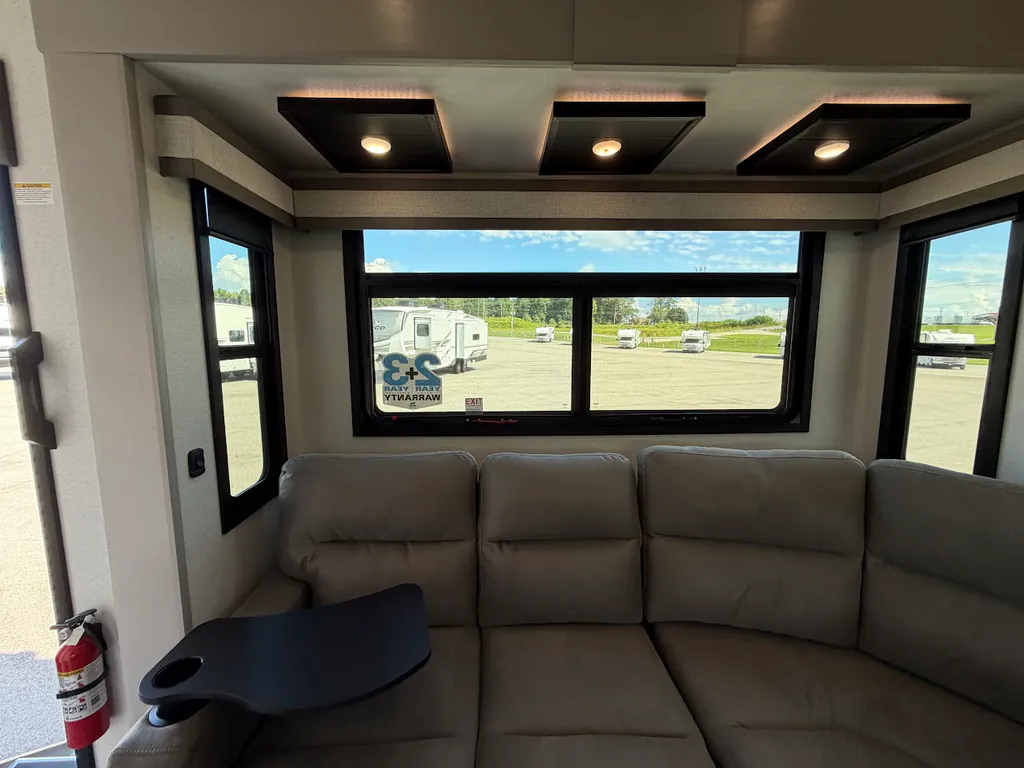 2027 Jayco North Point 391TBBH, Photos photo 16