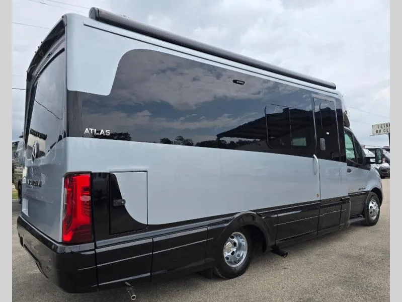 2026 Airstream Atlas New    AP - Photo 3