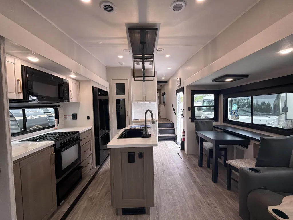 2026 Jayco Eagle 321RSTS, Photos photo 19