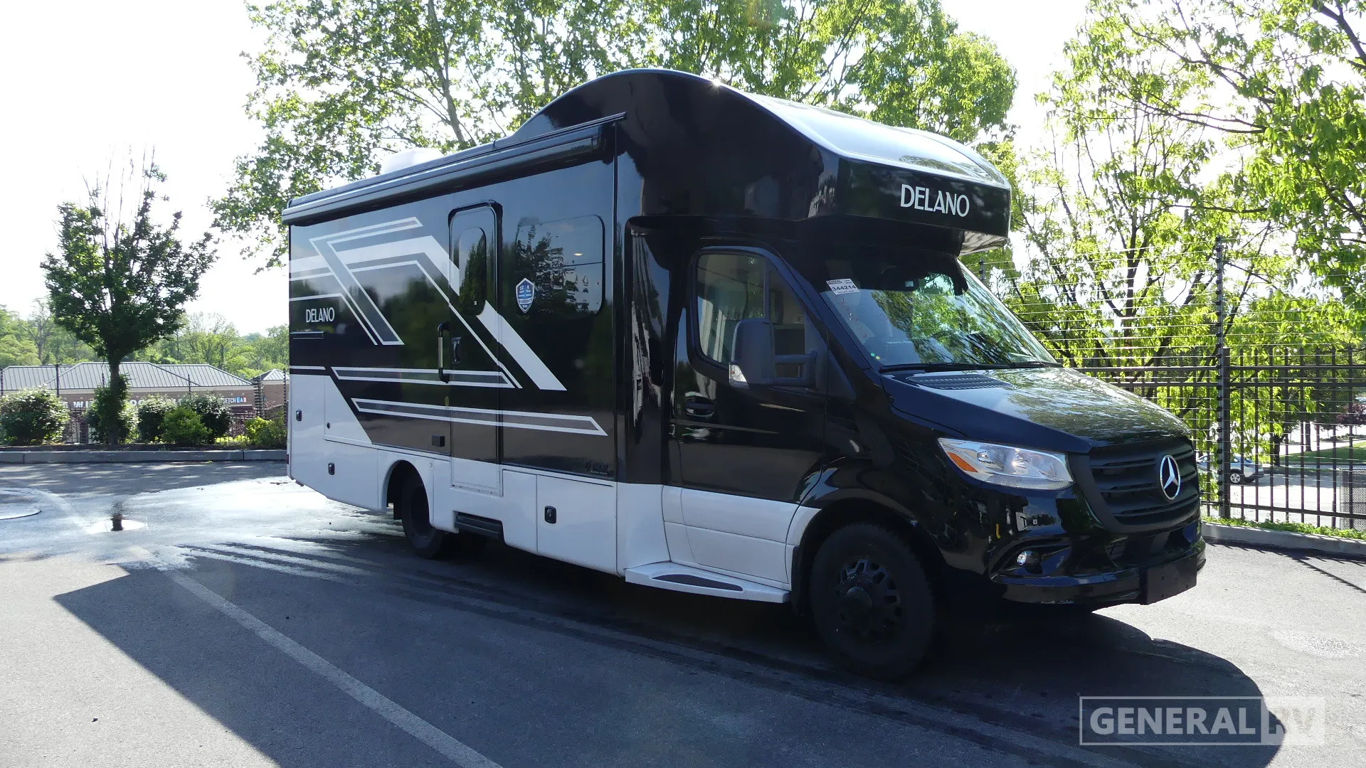 2027 Thor Motor Coach Delano 24RW - Photo 2