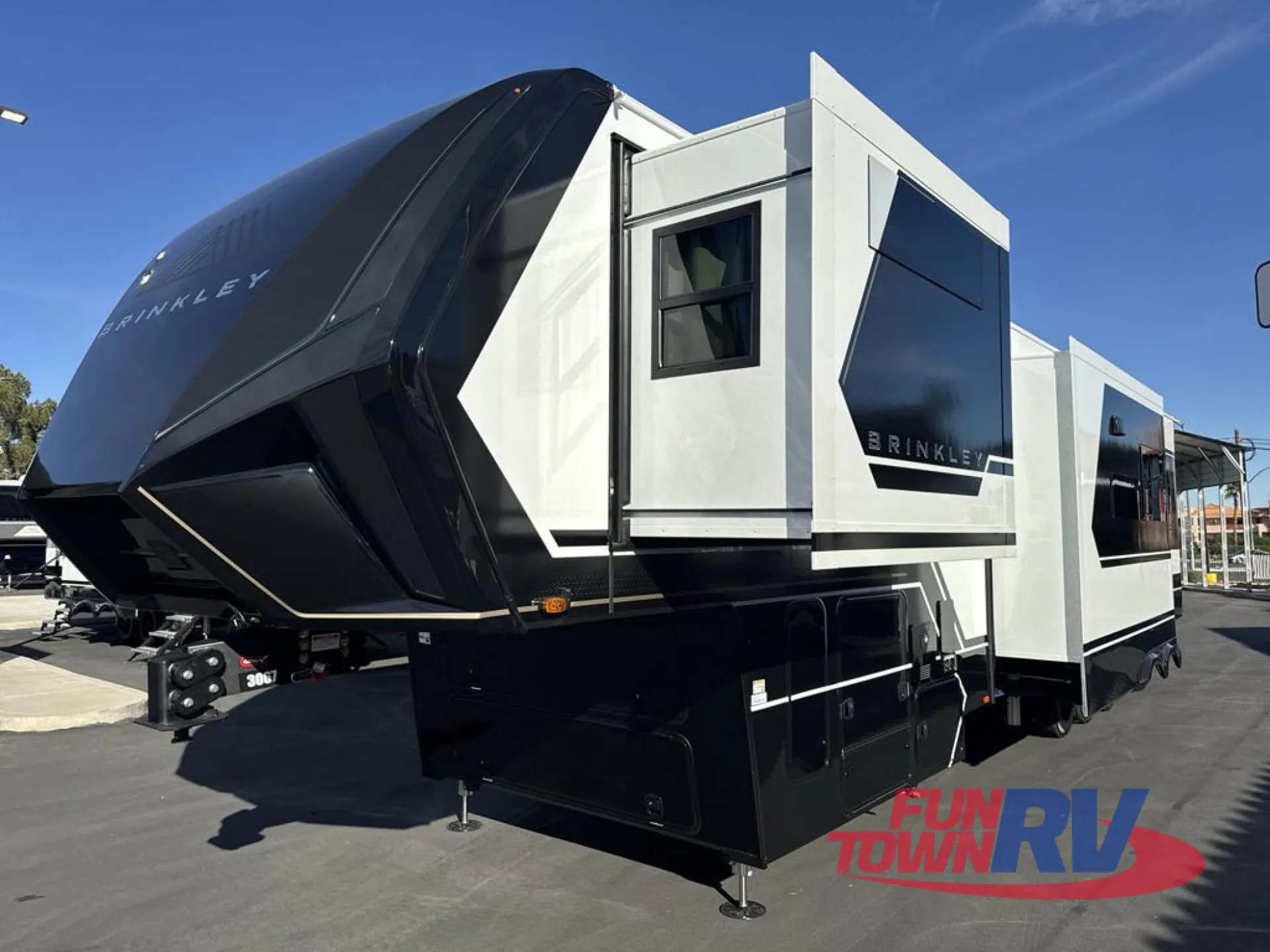2026 Brinkley Model G 4170 - Photo 4