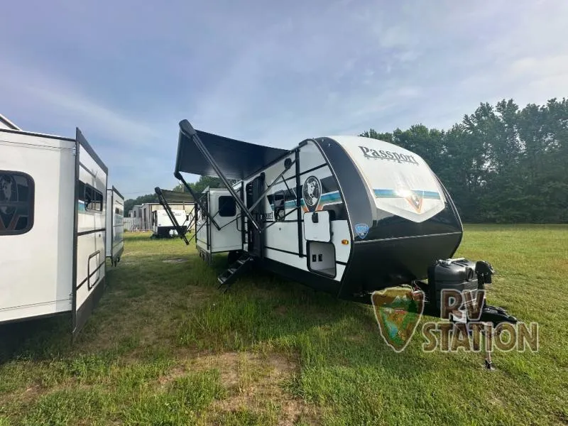 2025 Keystone Passport 2870RL - Photo 2