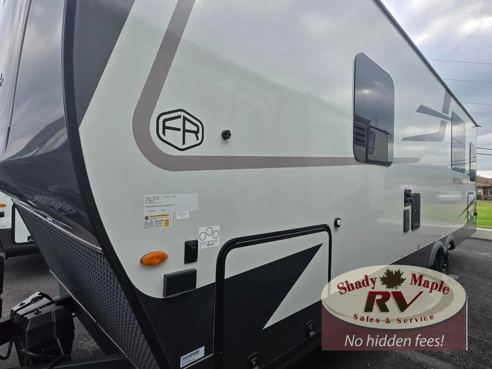 2027 Forest River Rockwood Ultra Lite 302RDT — Photo 6