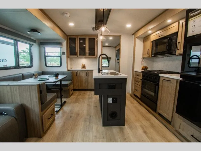 2026 Forest River Rockwood Signature 8336BH - Photo 4