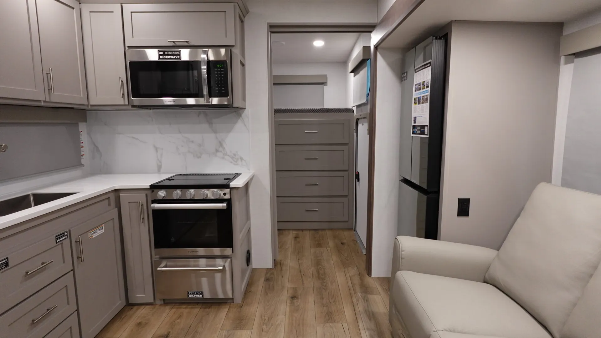 2026 Alliance RV Avenue All-Access 29BH - Photo 3