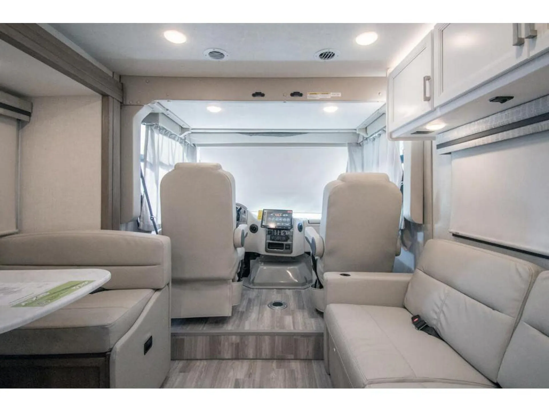 2026 Thor Motor Coach Axis 281 - Photo 4