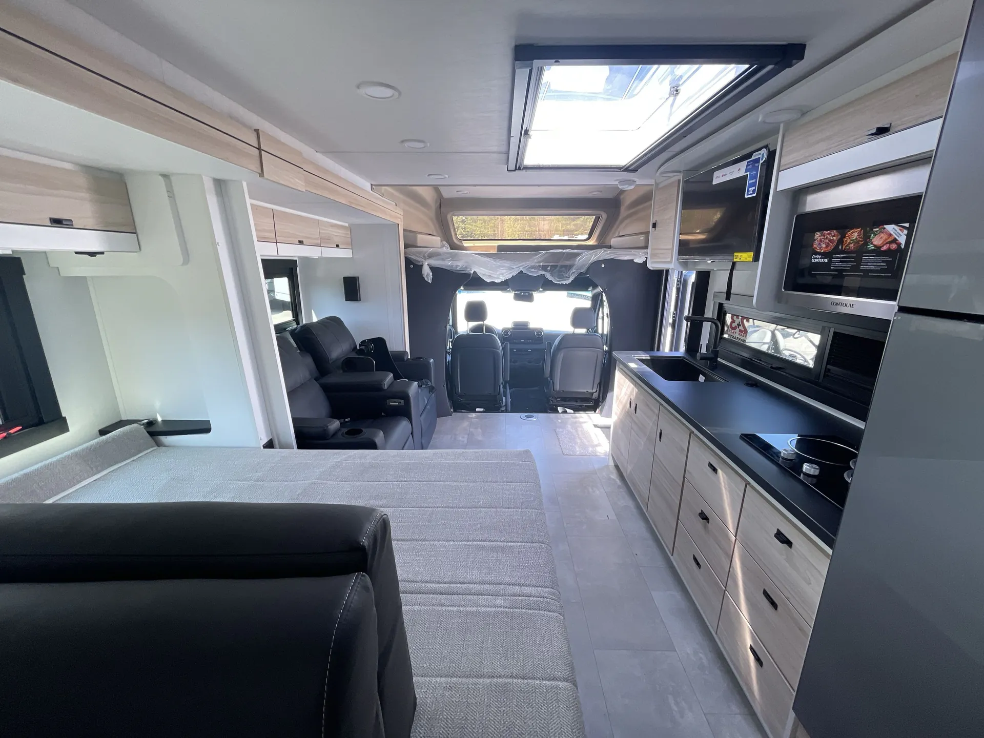 2026 Jayco Melbourne Prestige 25RP - Photo 4