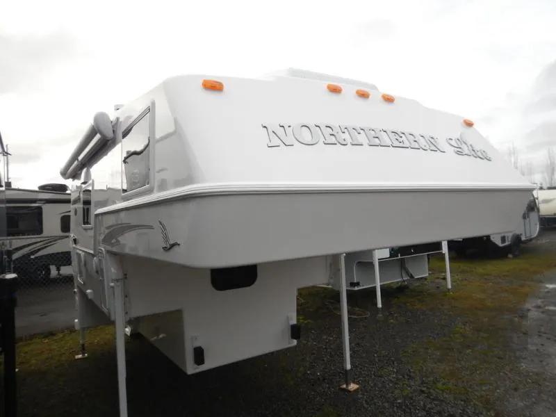 2026 Northern Lite Limited Edition 9-6LEWB - Main photo