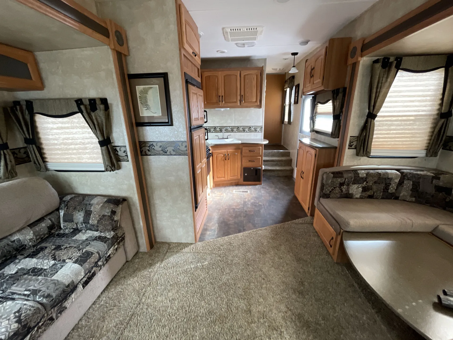 2010 Keystone Sprinter Copper Canyon 273FWRET — living area main