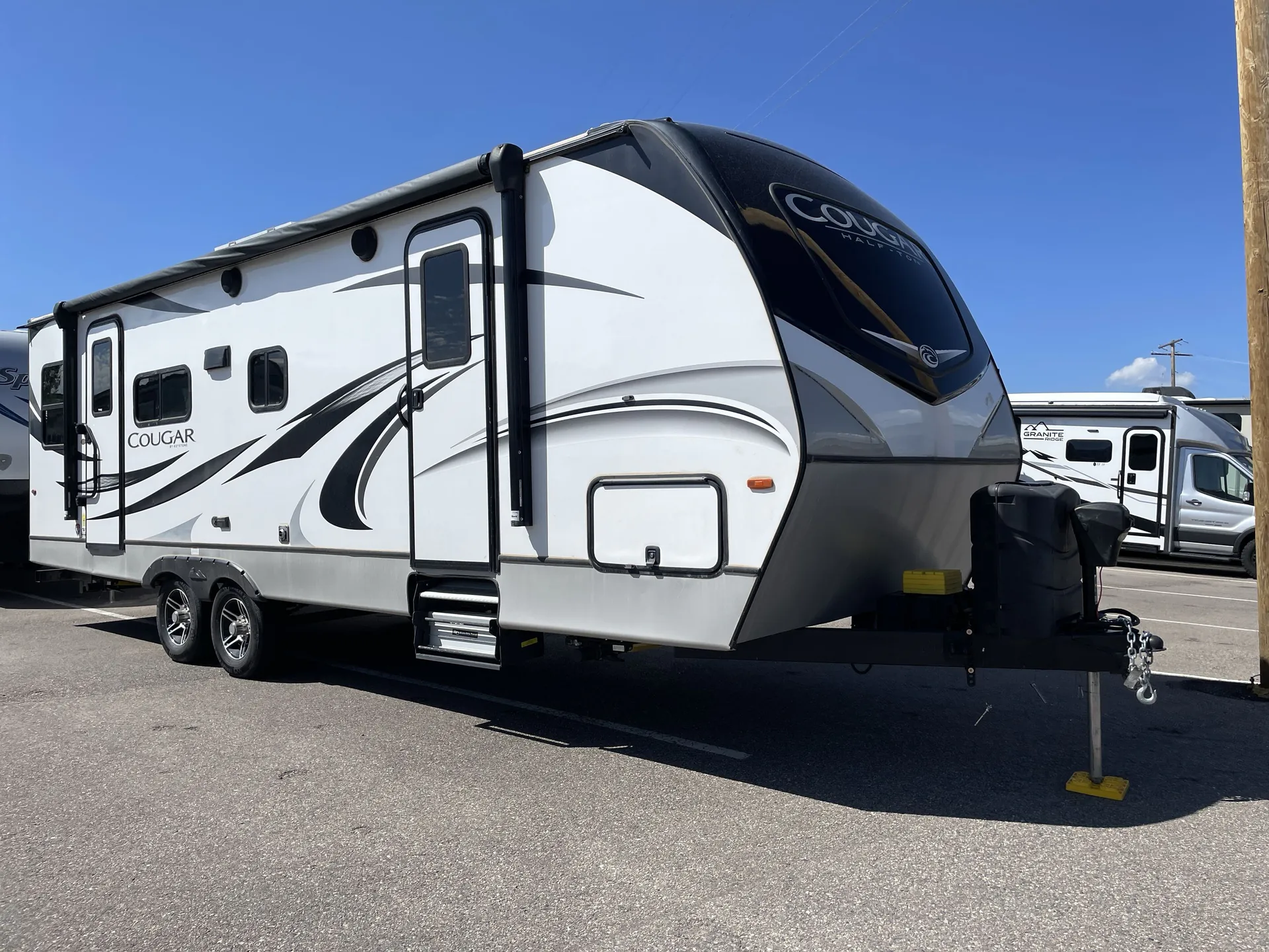 2022 Keystone Cougar Half-Ton 25RDS - Photo 2