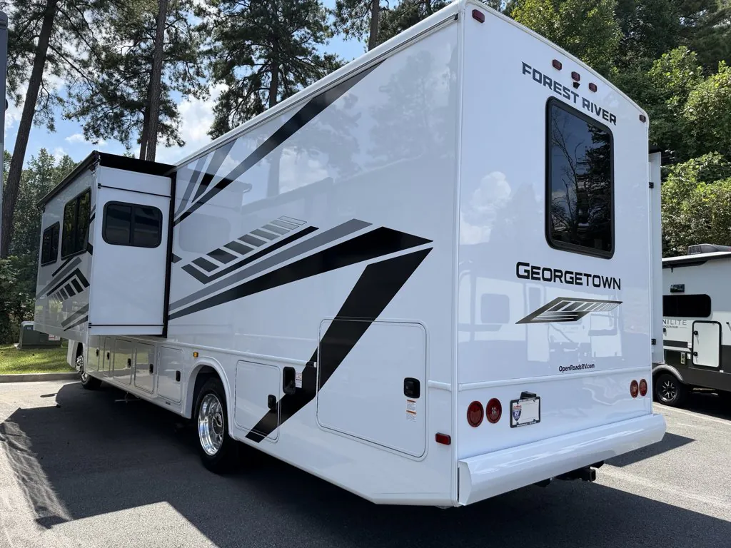 2027 Forest River Georgetown 3 Series GT3 33B3, Photos photo 5