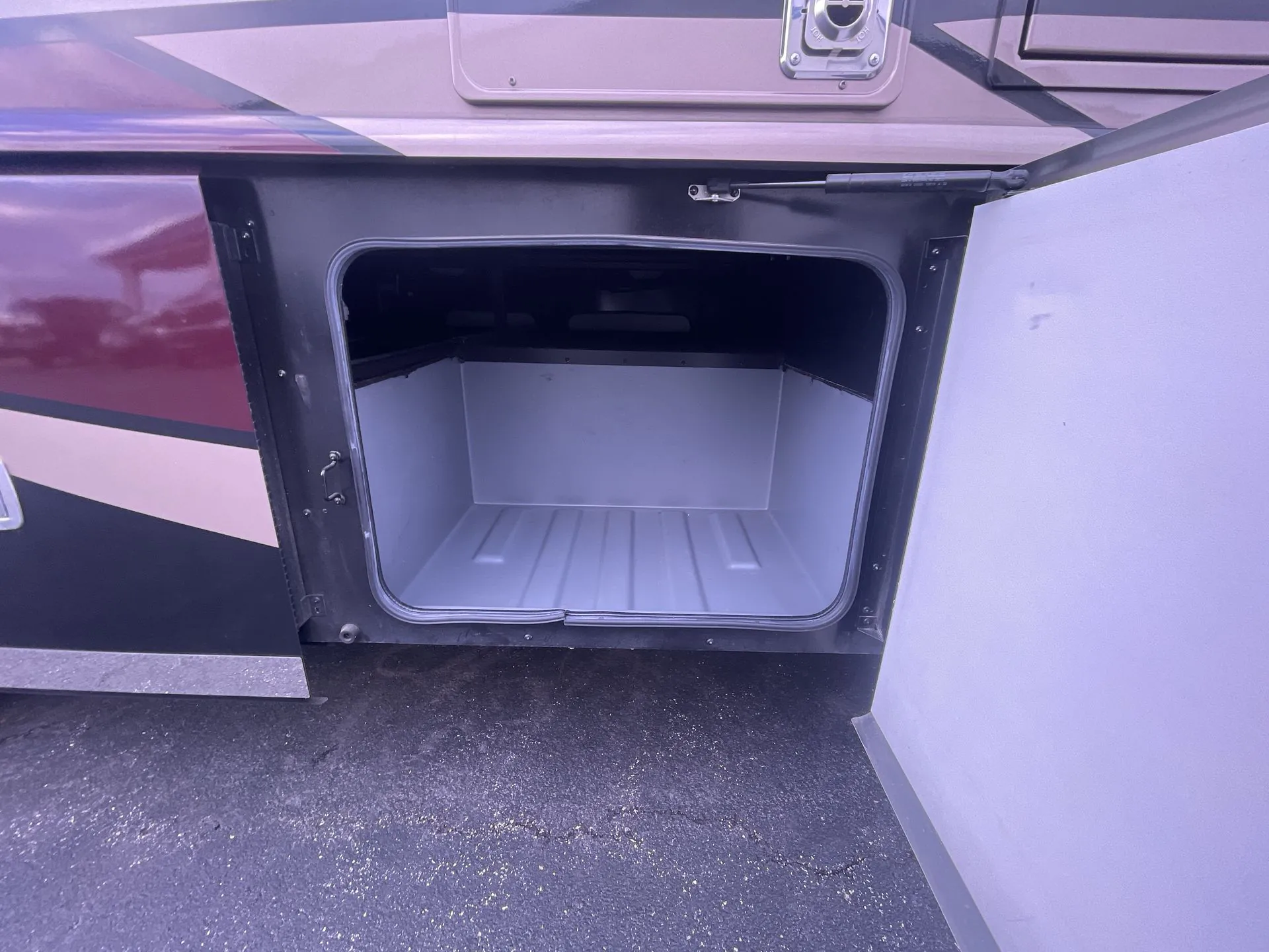 2019 Fleetwood Southwind 34C - Photo 4