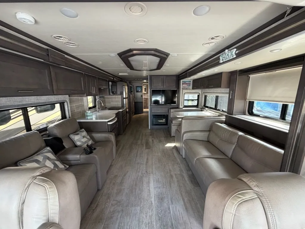 2022 Thor Motor Coach Aria 3901 - Photo 3