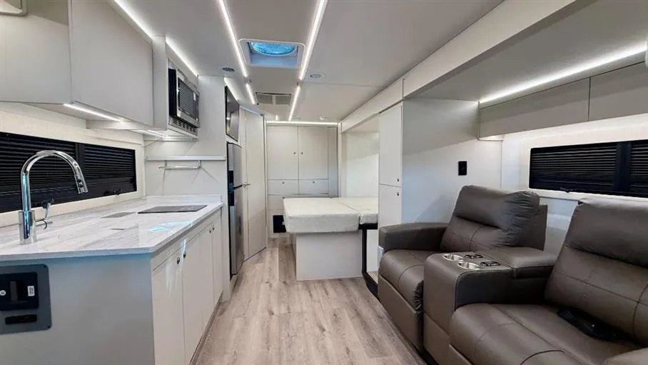 2027 Tiffin Wayfarer 25 PW, Photos photo 15