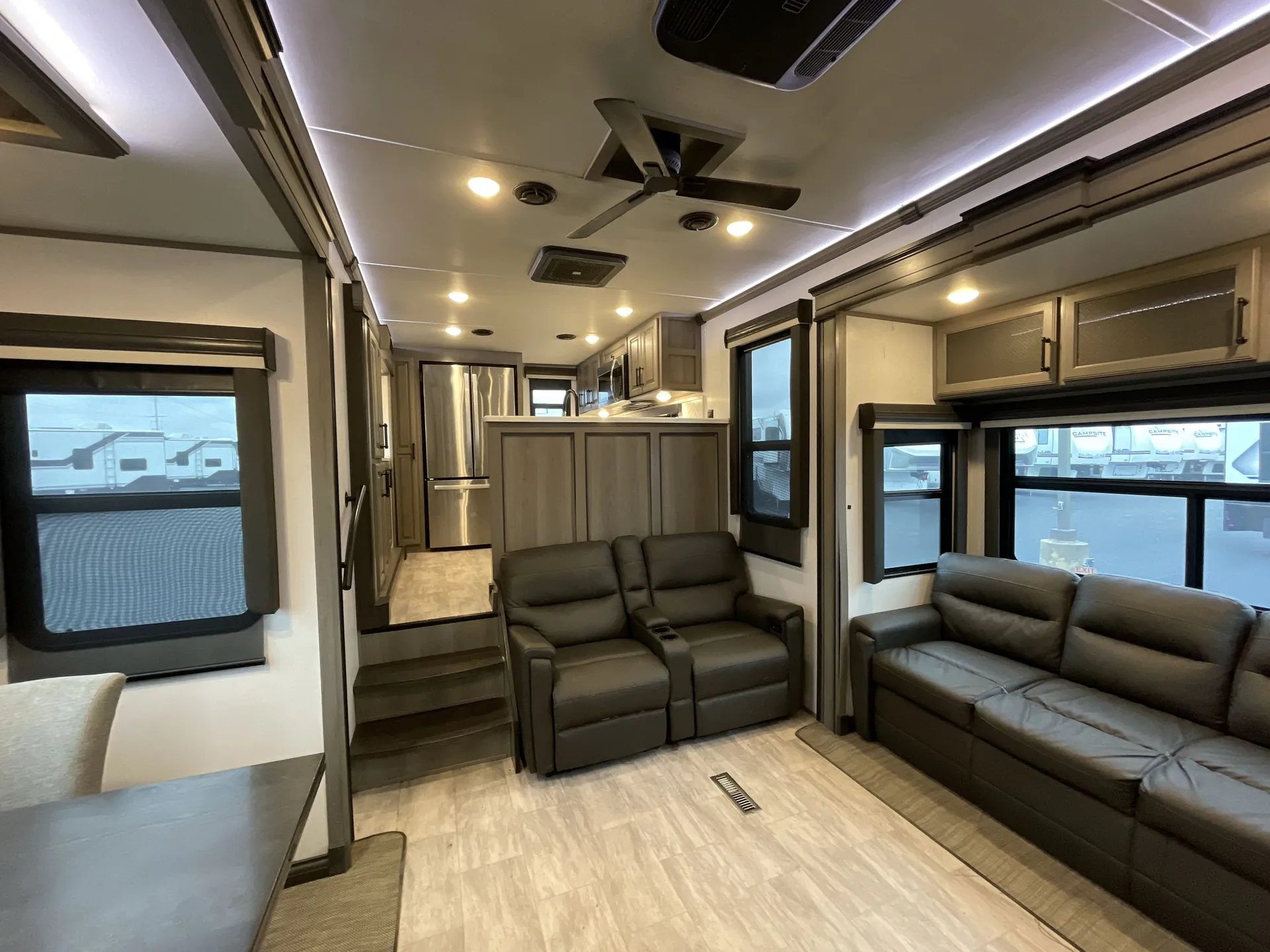 2024 Keystone Montana 3901RK — living area main