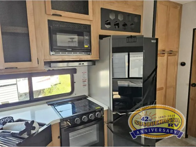 2024 Forest River Cherokee Timberwolf 39HBA - Photo 4