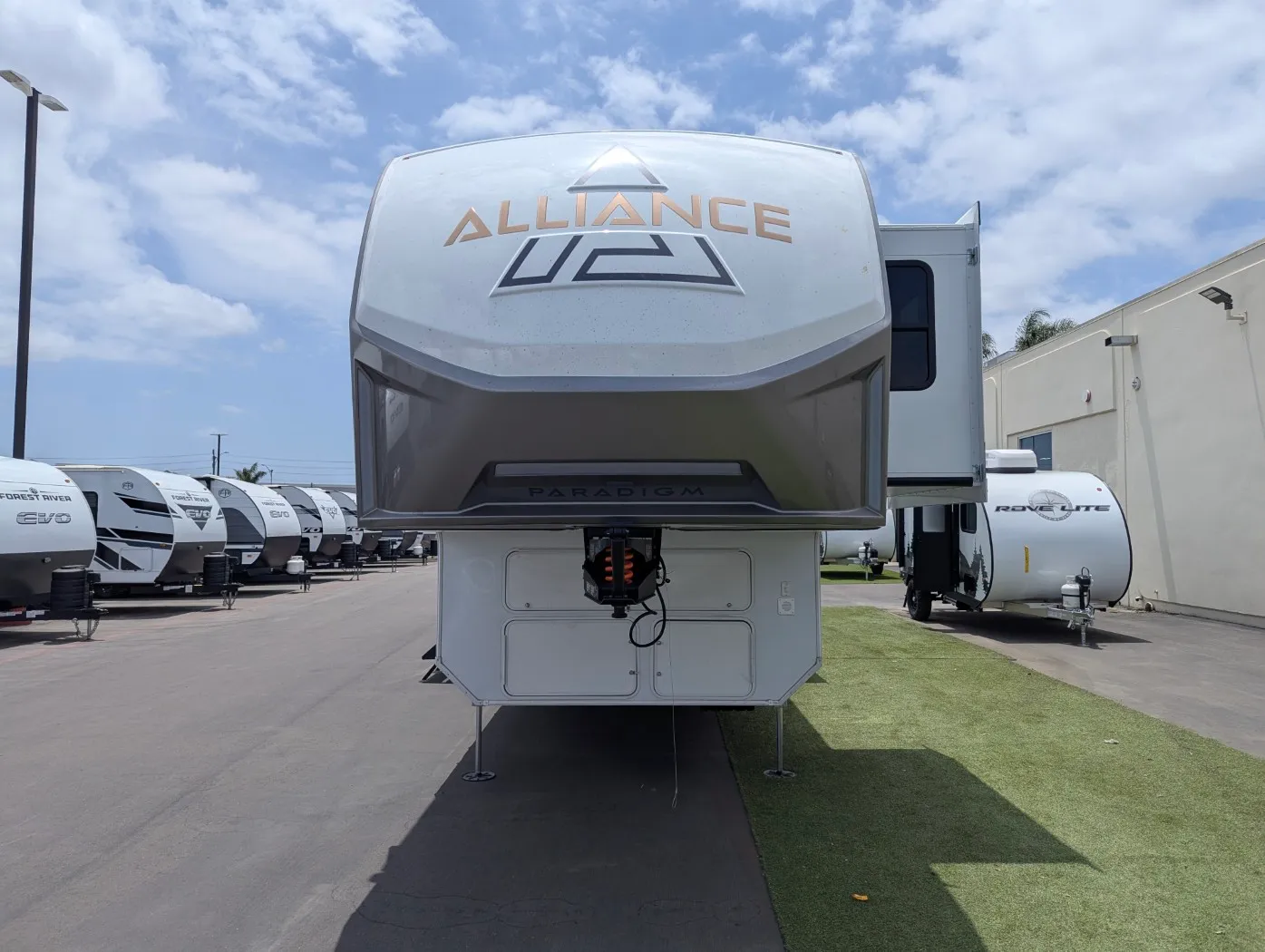2025 Alliance RV Paradigm 375RD - Photo 3
