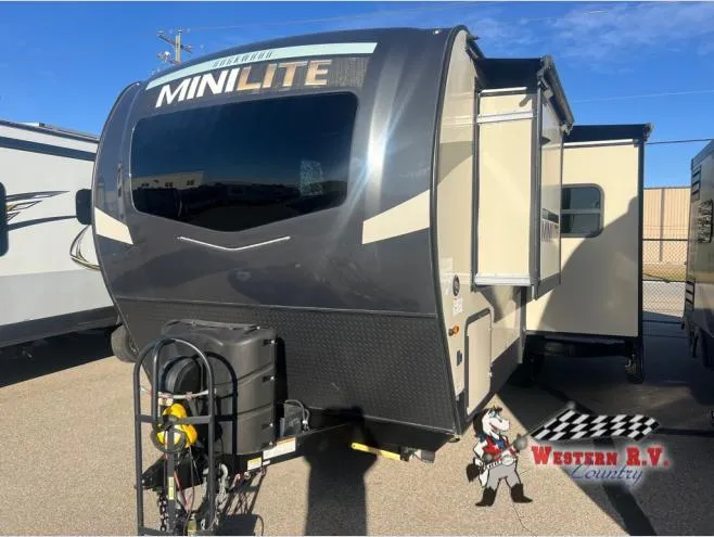 2022 Forest River Rockwood Mini Lite 2513S - Photo 2