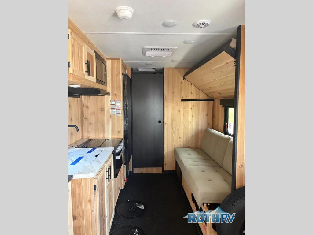 2027 Forest River Cherokee Grey Wolf 21GP, Photos photo 6